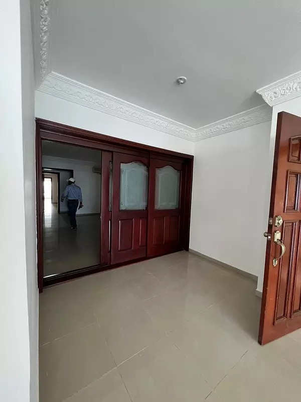 apartamentos - Se vende espacioso apartamento en Evaristo Morales 10