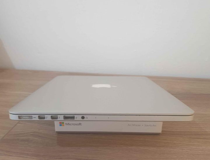 computadoras y laptops - Laptop MacBook Pro 2015, pant Retina 13,3'', 128GB SSD, 8GB RAM, Como nueva 3