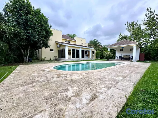 casas vacacionales y villas - Vendo Villa en Juan Dolio  2