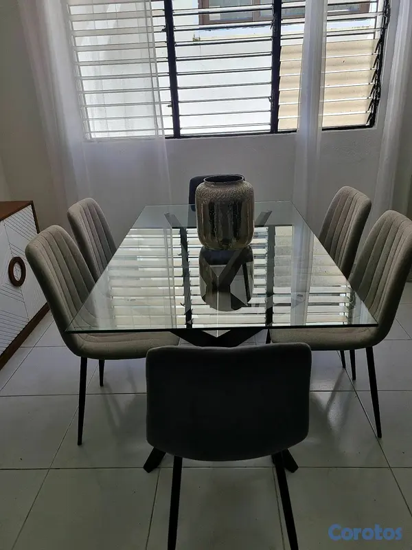muebles y colchones - comedor hermoso de 6 sillas moderno con Tope de Cristal comprado en ILUMEL. 6