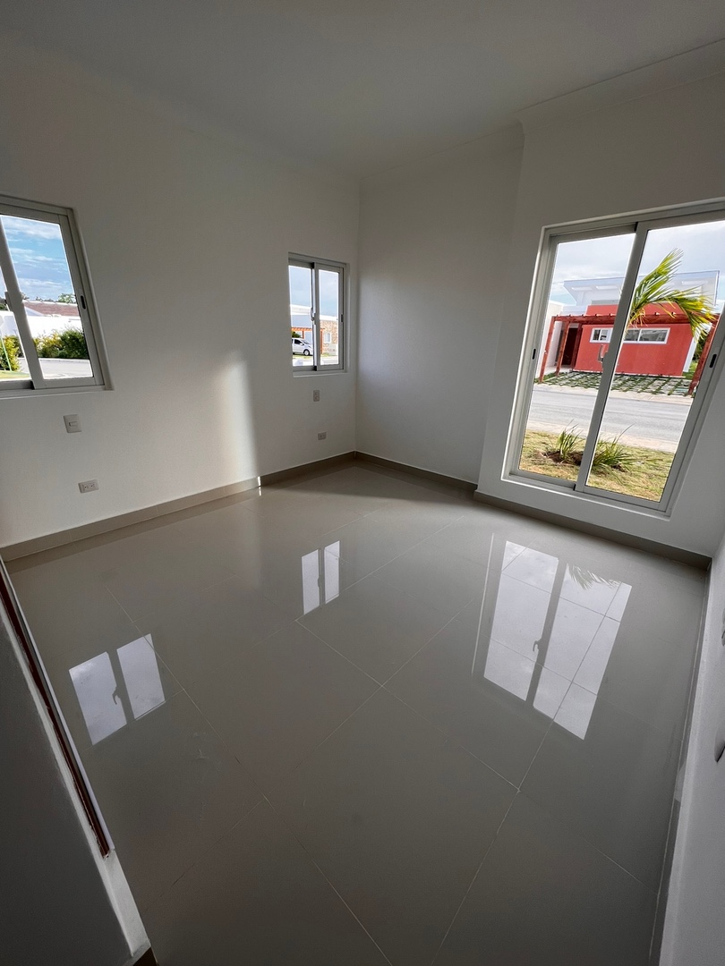casas - Venta de Villa en vista cana punta cana con 442mts zona turística RD 9