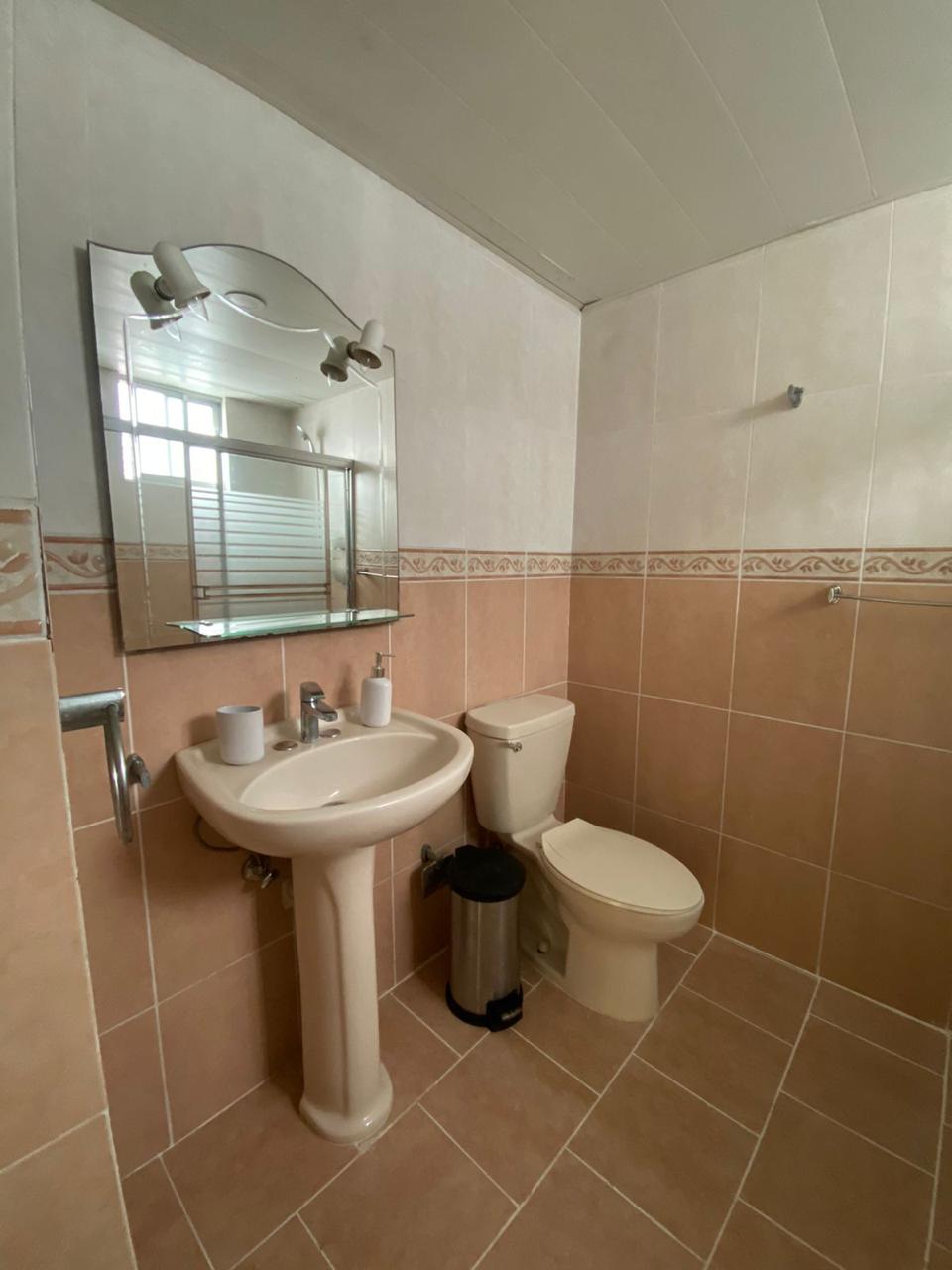 apartamentos - ALQUILO APARTAMENTO CON VISTA AL MAR  EN GAZCUE 7