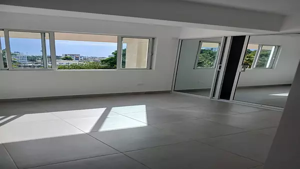 otros inmuebles - VENDO Townhouse en el 7 1/2 de La Independencia 4