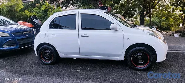 carros - Nissan march 2008 3