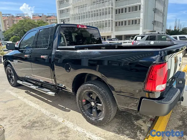 jeepetas y camionetas - RAM 1500 Classic 2021  4