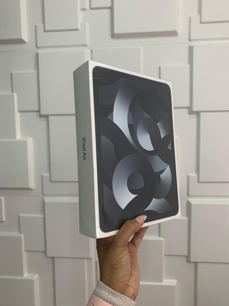 celulares y tabletas - iPad Air 5th generación 64gb Sellada 1