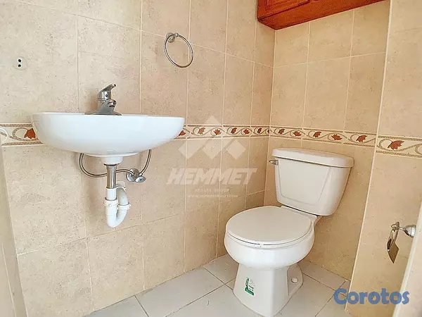 apartamentos - APARTAMENTO EN RENTA CON PARQUEO TECHADO CERROS GURABO SANTIAGO 10