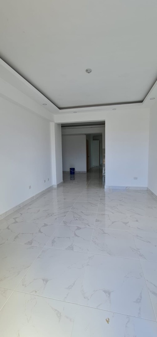 apartamentos - Segundo Piso con doble Terraza, Respaldo Los Tres Ojos 2