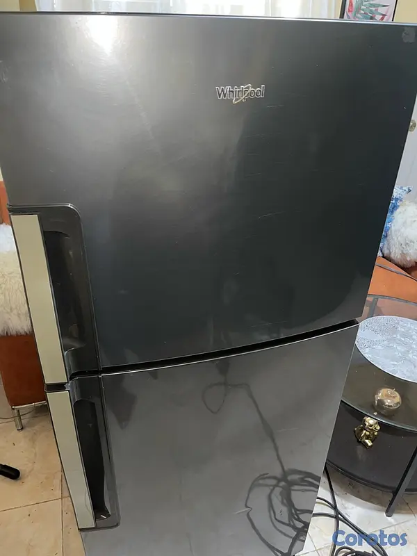 electrodomesticos - Nevera whirlpool de 8 pies  2