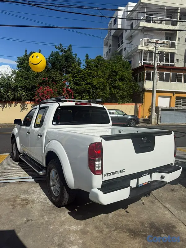 jeepetas y camionetas - Nissan Frontier SV 2021 3