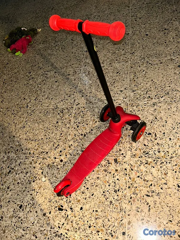 juguetes - Vendo Patineta Pequeña Como Nueva! 10/10 2