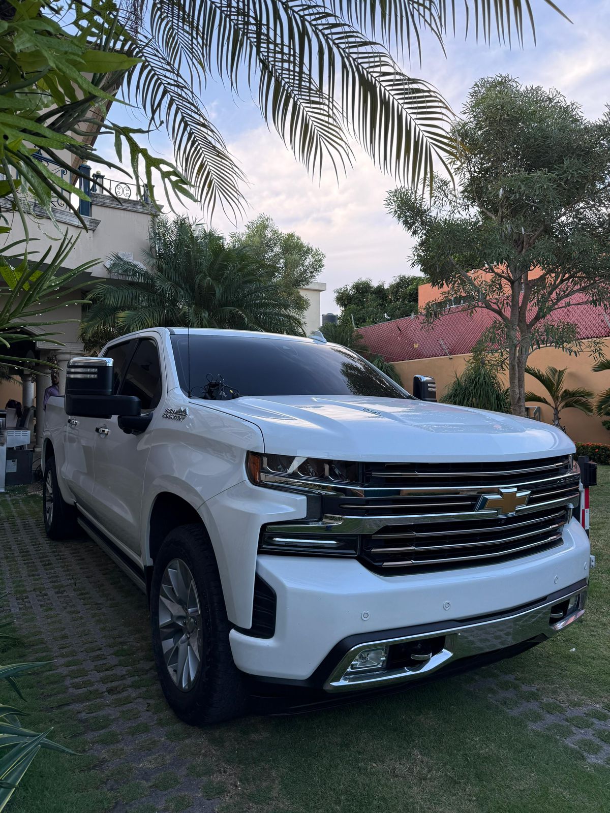jeepetas y camionetas - chevolet silverado high country 2021 0