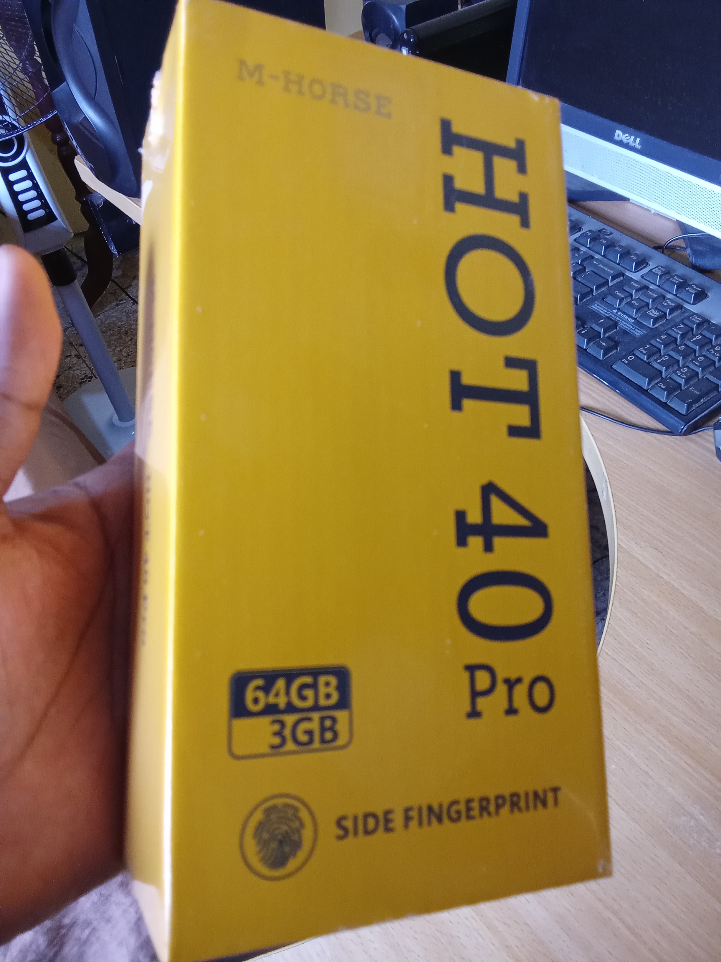 celulares y tabletas - M-Hot 40 pro 64gb, 6gb de Ram verde con su caja y sus accesorios. 1