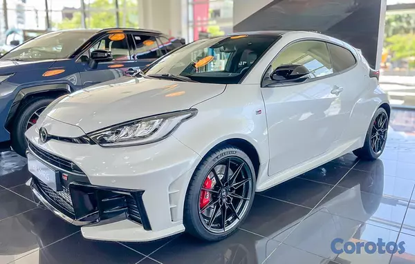 carros - Toyota Yaris GR 2026 2