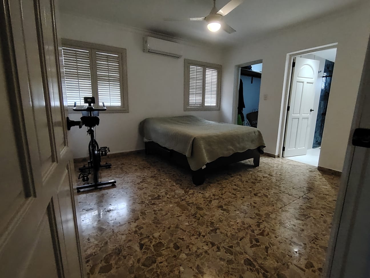 apartamentos - Apartamento en Venta Vacio en Naco 8