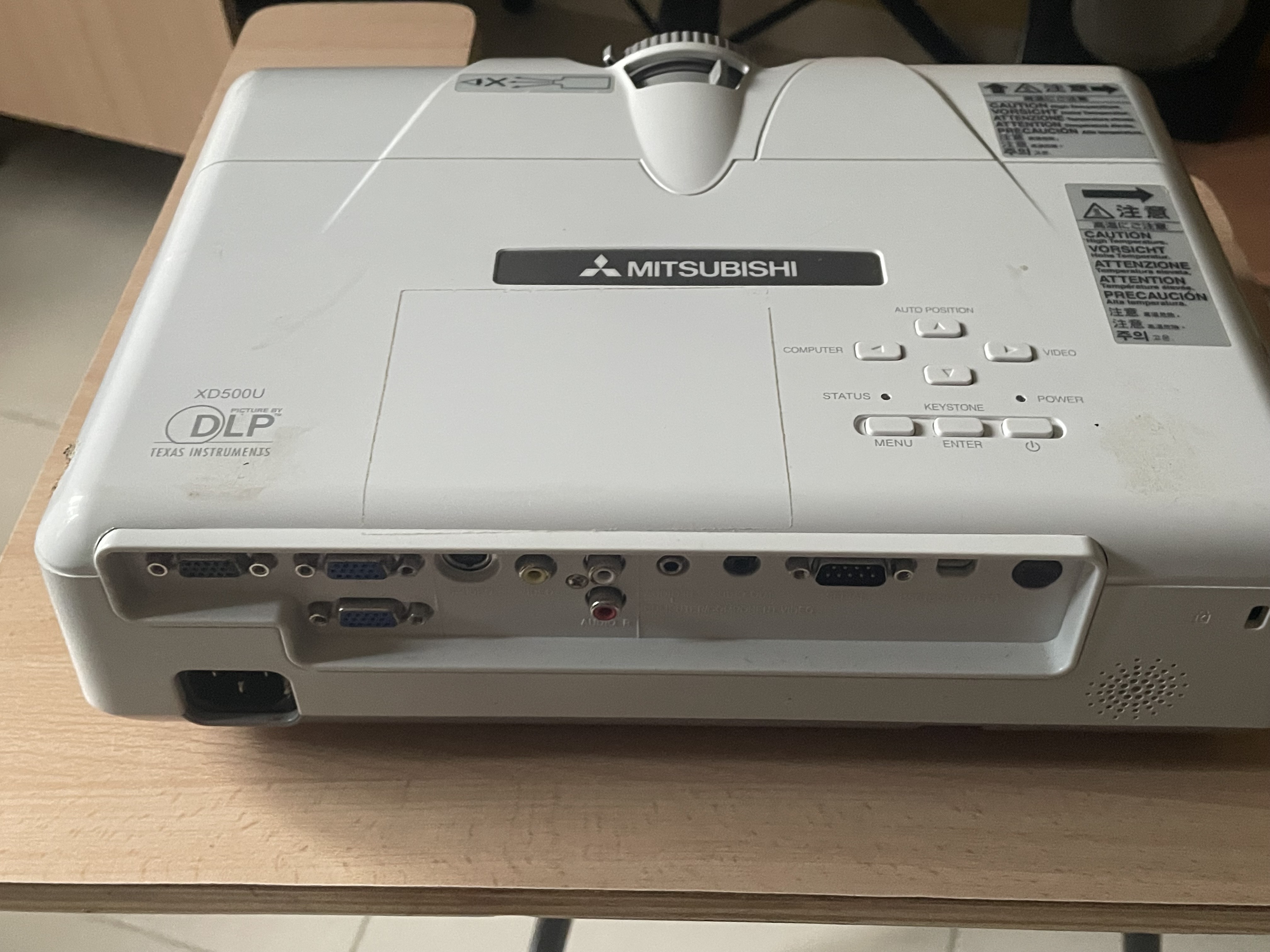 otros electronicos - Proyector  1