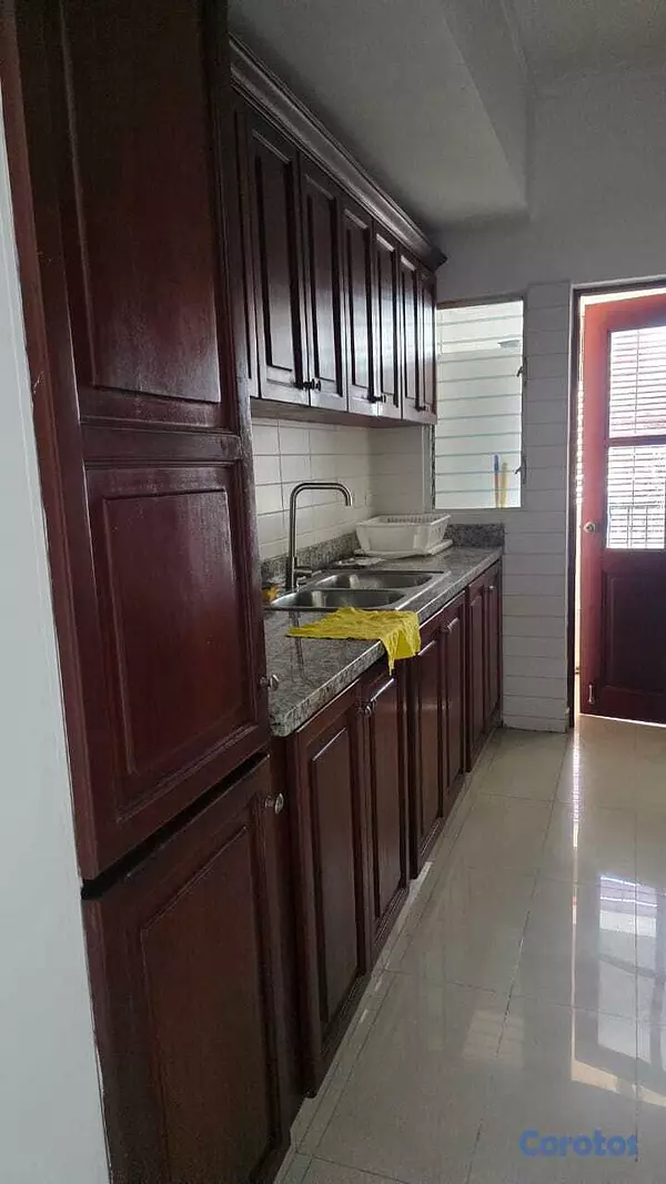 apartamentos - NACO amplio AMUEBLADO con Family, lo tiene todo ambiente Familiar
 8