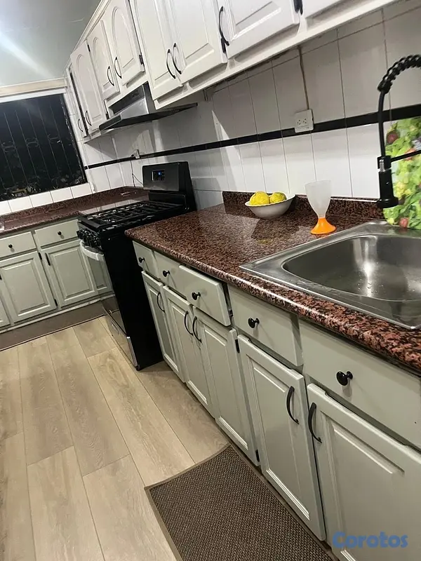 apartamentos - 235m2 primer nivel en Naco / Torre clásica 5