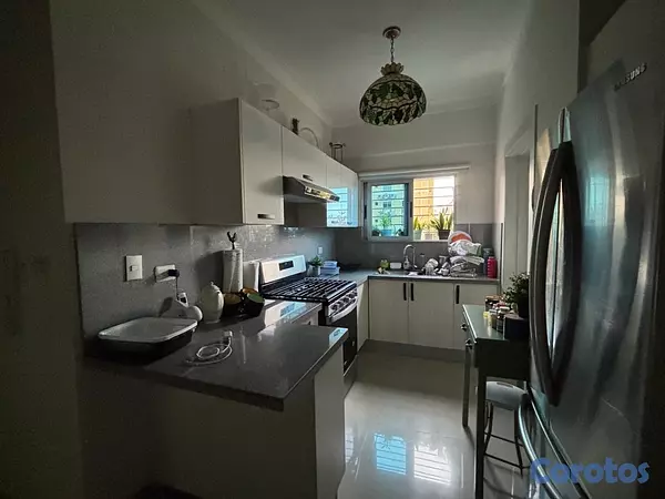apartamentos - vendo renacimiento tres habitaciones 2.5 baños dos parqueos balcón servicio  9