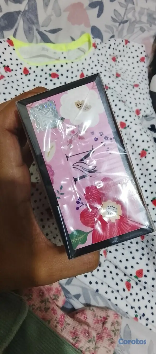 salud y belleza - Vendo perfume nuevo en su caja.  2