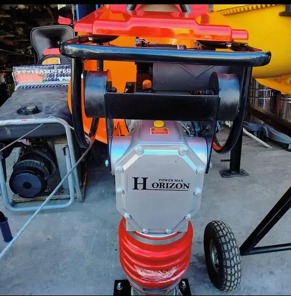 construccion e industrial - Maco Compactador Loncin 196CC gasolina 4 tiempo 3