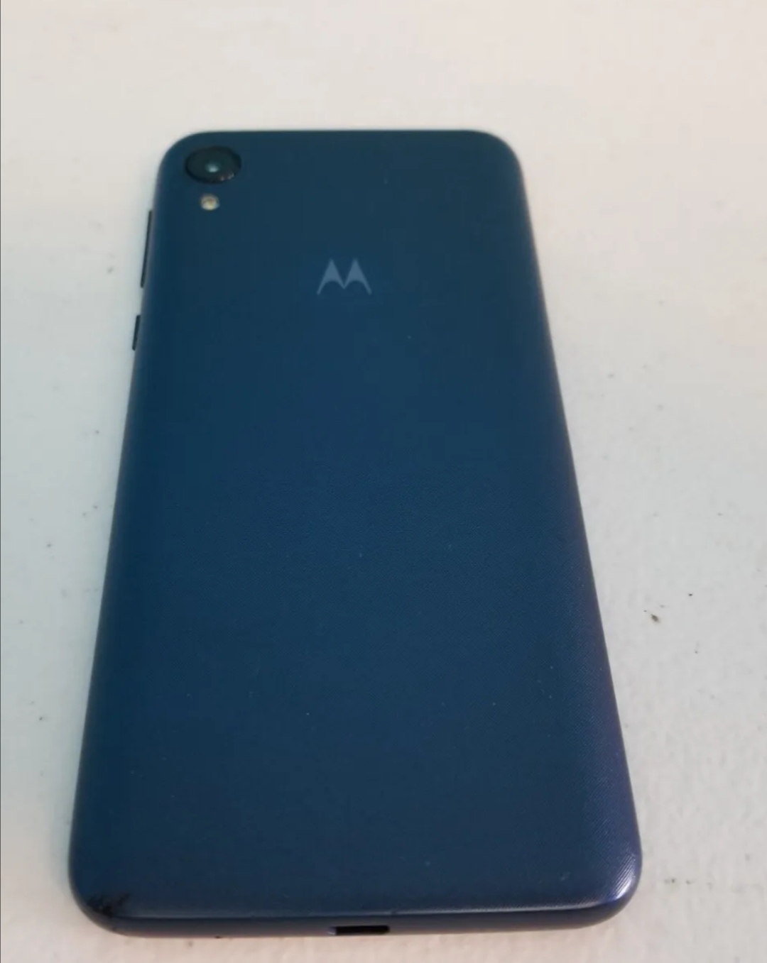 celulares y tabletas - Motorola e6 1