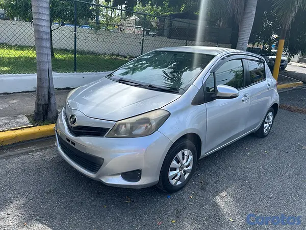 carros - Toyota vitz 2013 4 cilindros 2