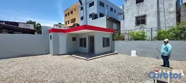 oficinas y locales comerciales - alquilo local comercial José Contreras ensanche la paz ideal para dealer  7