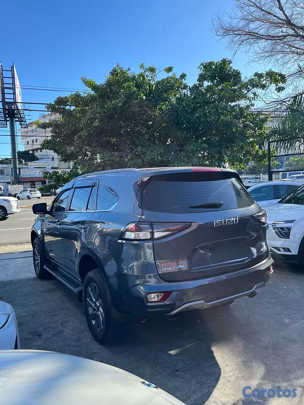 jeepetas y camionetas - Isuzu MUX 2024 8