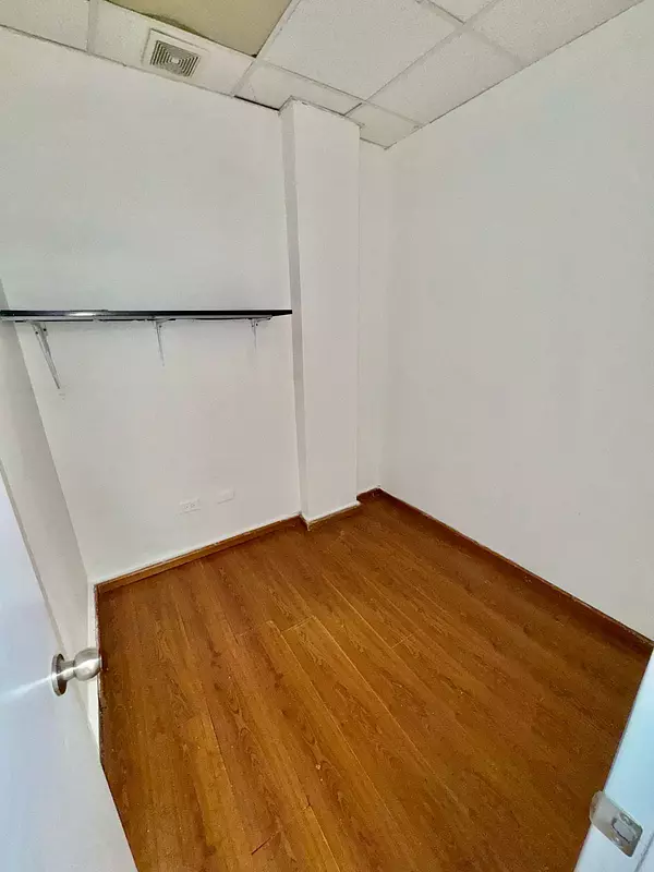 oficinas y locales comerciales - Local Comercial en Alquiler LA CASTELLANA  7