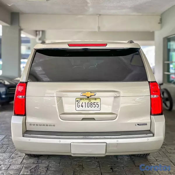 jeepetas y camionetas - Chevrolet Suburban Premier 2017 9