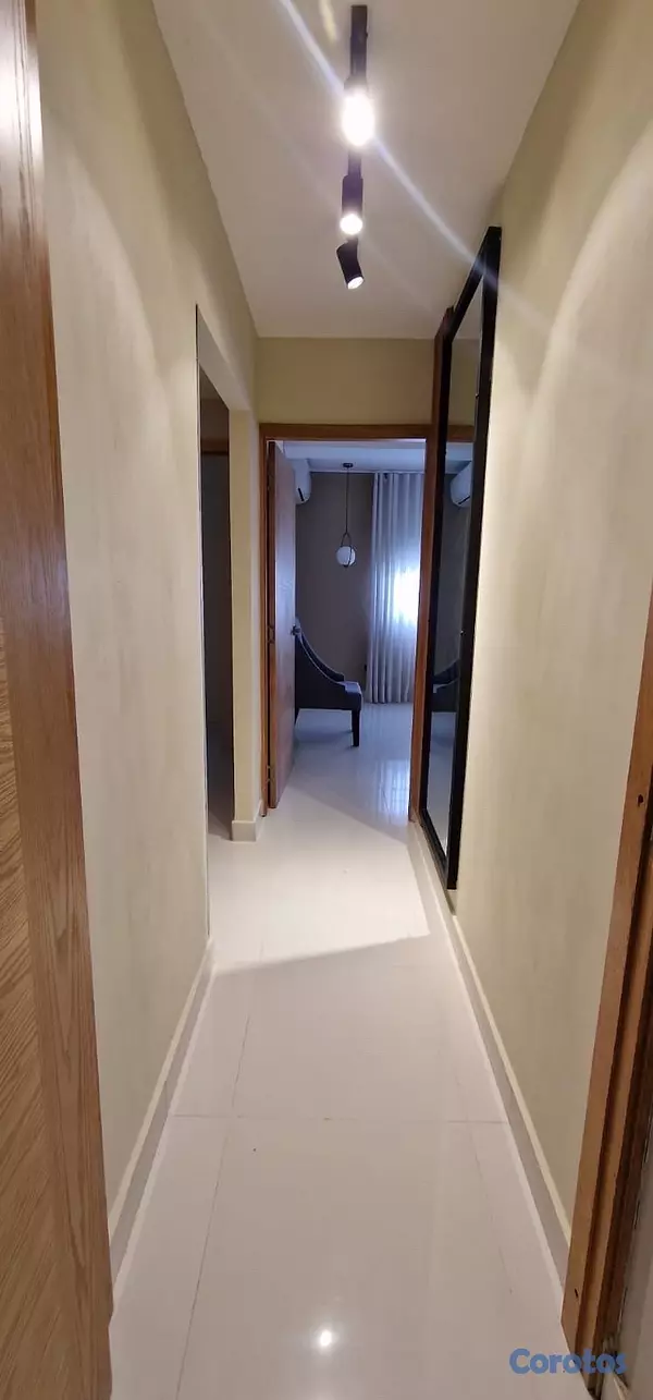 apartamentos - vendo piso 5 con ascensor klm 10 y medio independencia tres habitaciones dos par 9