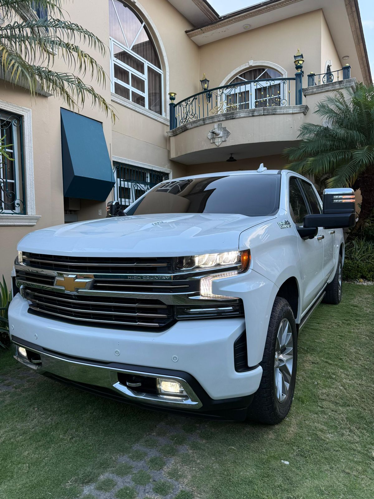 jeepetas y camionetas - chevolet silverado high country 2021 2