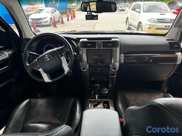 jeepetas y camionetas - TOYOTA 4RUNNER  6