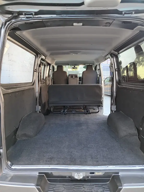 otros vehiculos - NISSAN CARAVAN NV350 10
