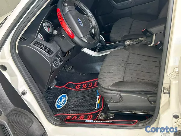 carros - Ford focus 2009 5