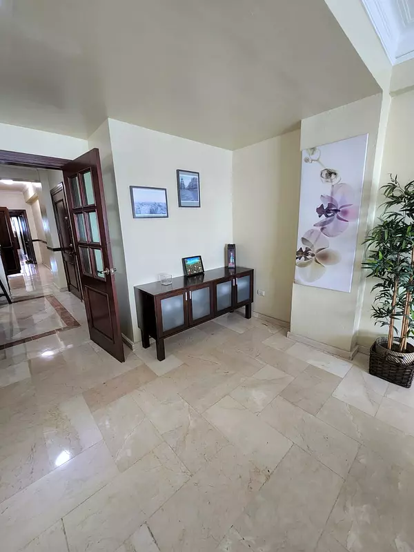 apartamentos - Hermoso apartamento Piantini Alquilo AMUEBLADO  7