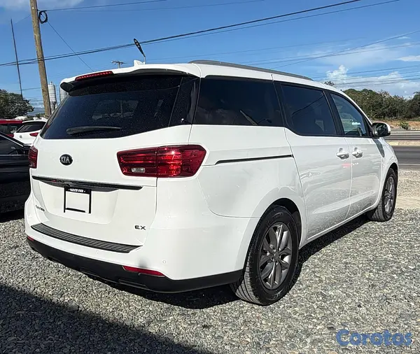 jeepetas y camionetas - Kia Sedona EX 2021
 5
