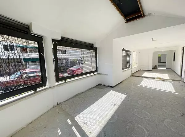 casas - Venta propiedad comercial en el millon 9
