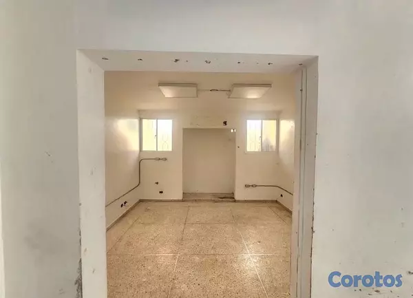 oficinas y locales comerciales - CASA COMERCIAL PRIMER NIVEL 4