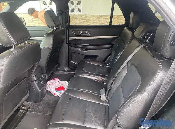 jeepetas y camionetas - Ford Explorer XLT 2018 4x4

 3