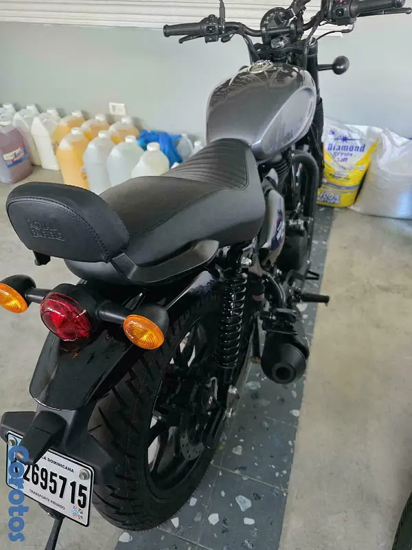 motores y pasolas - Motocicleta Royal Enfield, Hunter 350. Casi nueva 4