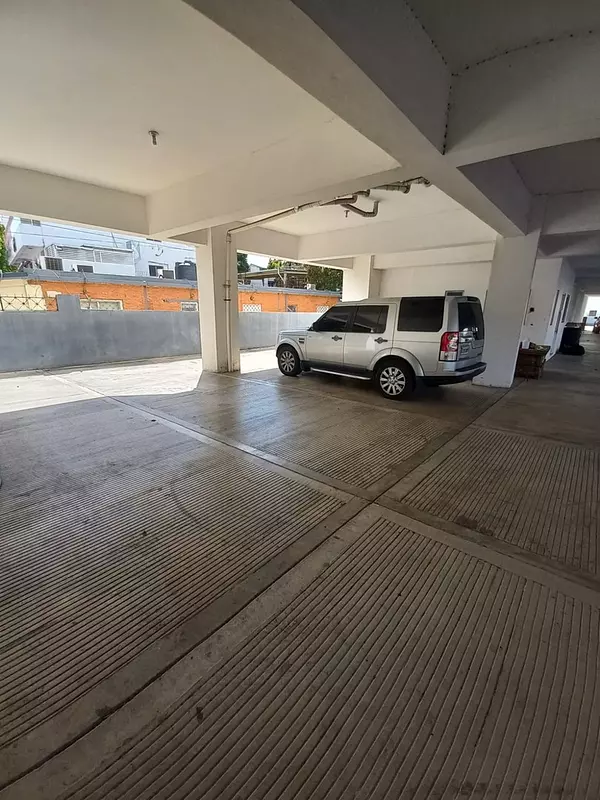 apartamentos - SIN INTERMEDIARIO VENDO EDIFICIO EN EL DISTRITO NACIONAL 3