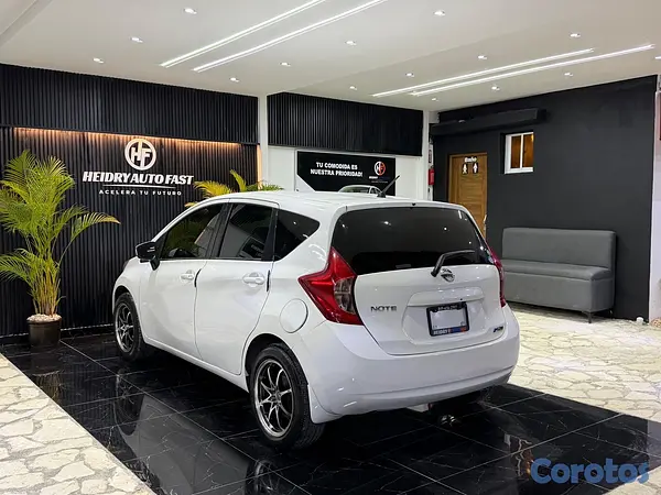 carros - Nissan Note 2015 3