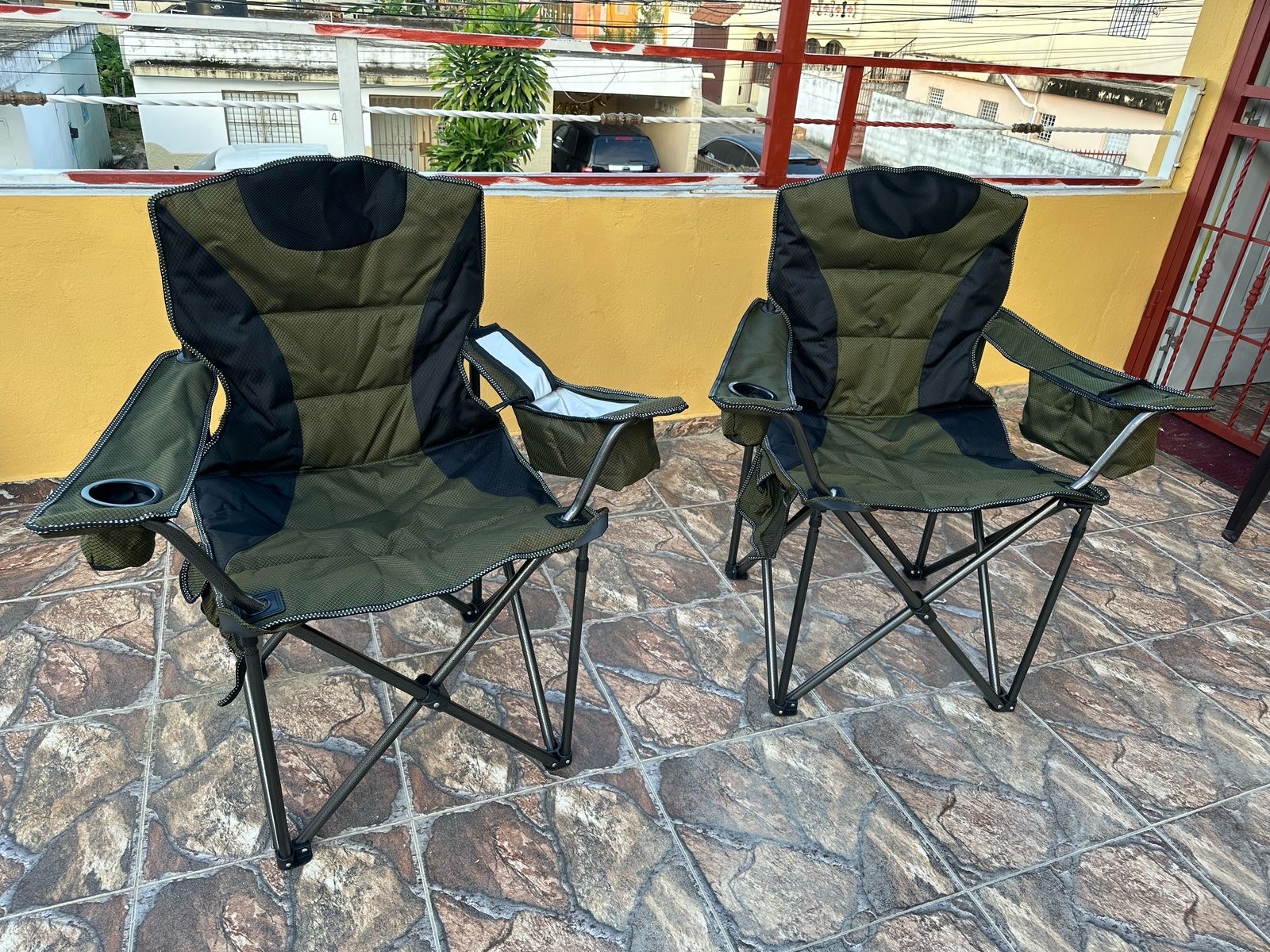 hobby y coleccion - Sillas playeras acolchadas. confortables y fácil de trasladar. Tiene neverita. 1