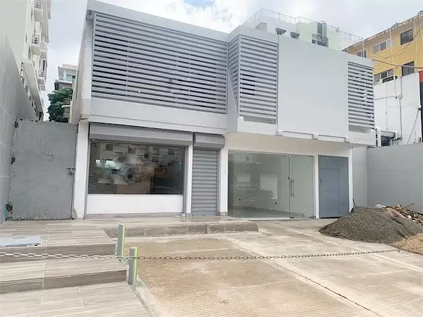 oficinas y locales comerciales - Alquiler local comercial en Evaristo morales  2