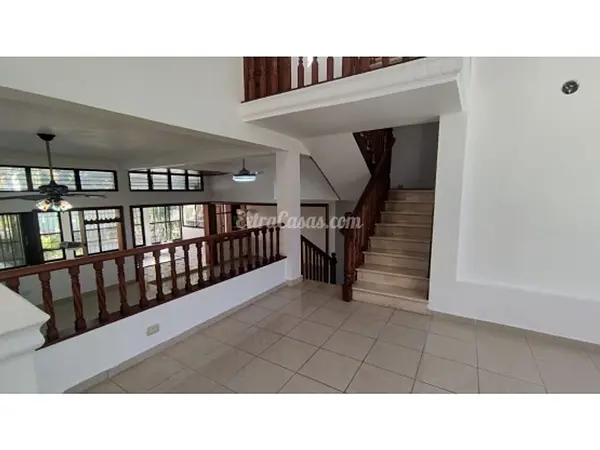 casas - Se vende casa en Los Cacicazgos  4
