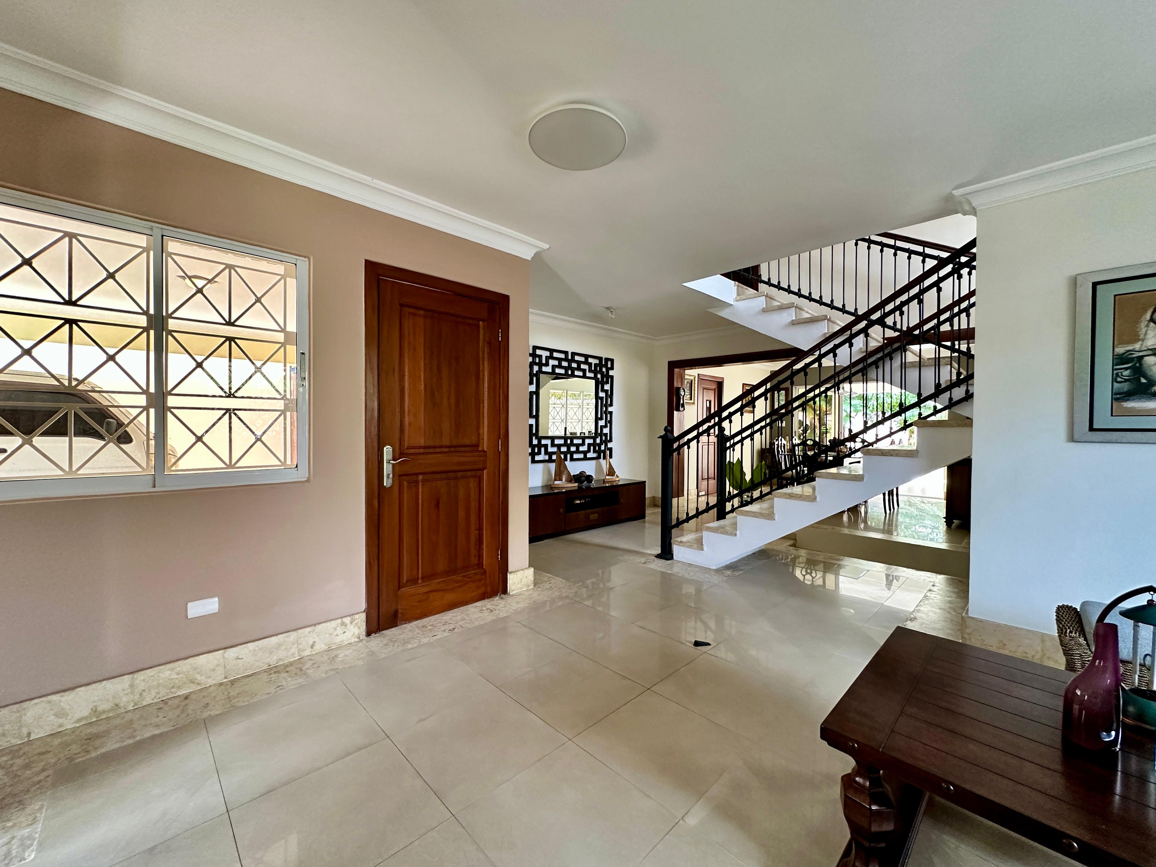 casas - Hermosa Residencia en Mirador del Este, SDE 4