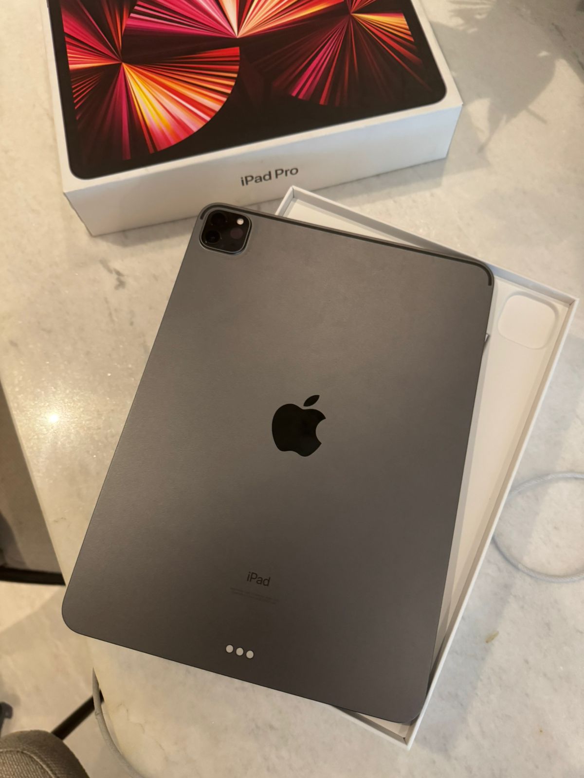 celulares y tabletas - IPad Pro (11) 3ra generacion, 128GB 1