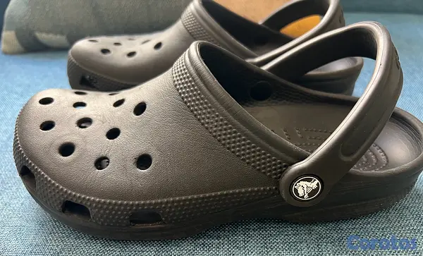 ropa y zapatos - Crocs originales 2